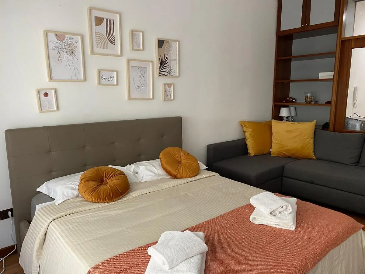 Beverello Apartment Naples 0*,  Italy